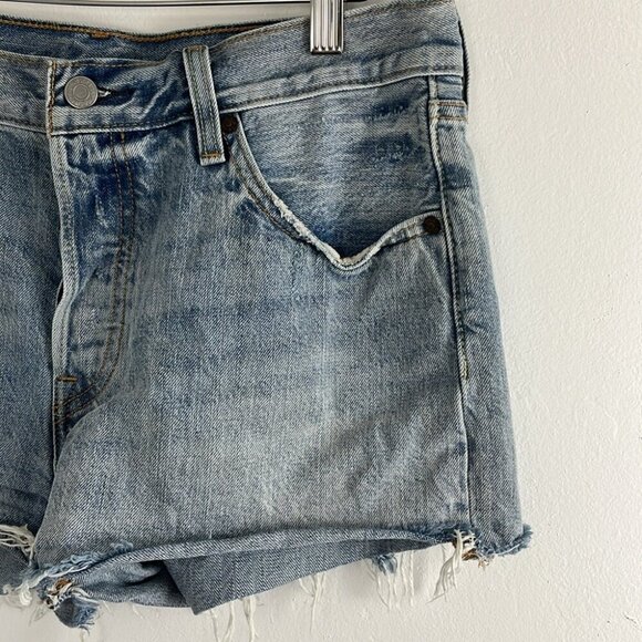 Levis 501 Cut-Off Shorts - Picture 3 of 8